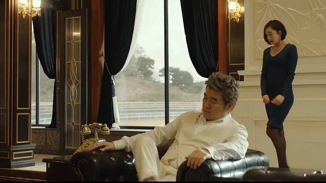 劲爆的韩国电影女馆长为了上位…