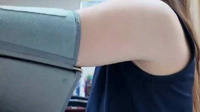 法国女子一直偏头疼找不到病因来中国就医，结果被查出卵圆孔未闭合。嗯？法国如今的医疗水平这都查不出来了