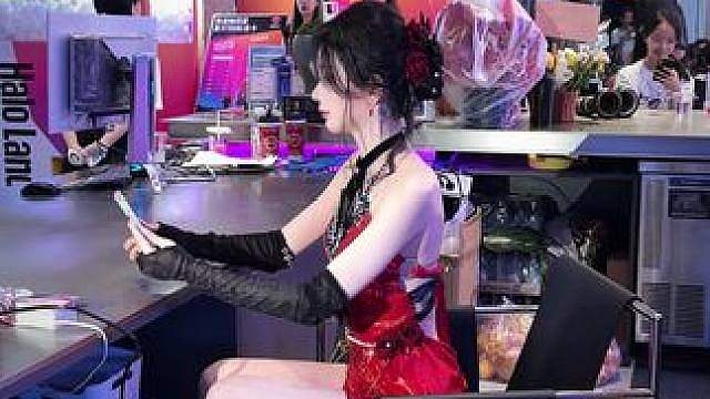 老板请放心 店里除了我一切正常