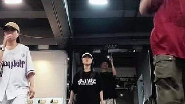 每次跳舞应该是我最嗨森了吧（上课进步）