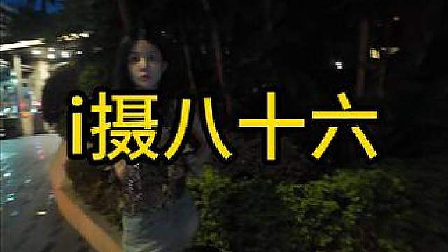 躲在角落偷偷哭