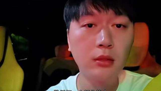 每一个努力工作生活的人都值得被尊重