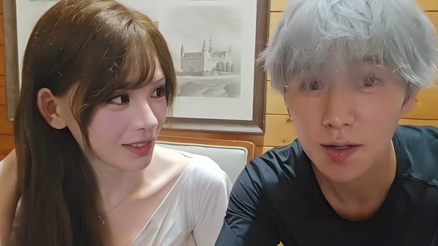 大锤提前备课背调童锦程！童直言看好她开播有人气