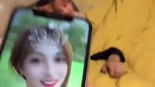 第一个好像察觉到了什么