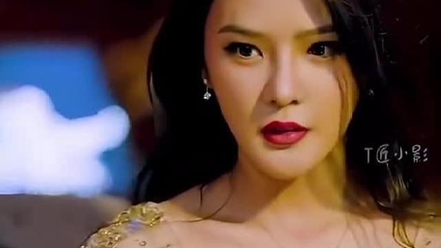 不知道为啥，还就真喜欢王刚