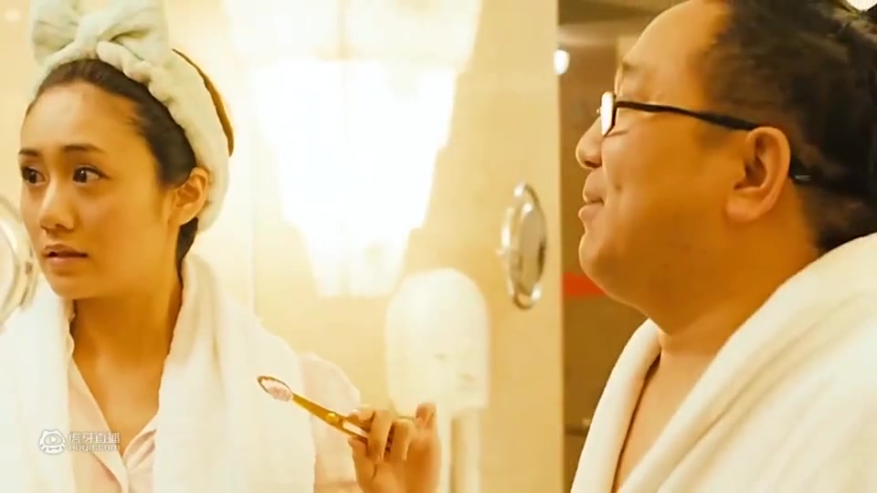 一个不犯错误的男人，背后一定有一个摄影师朋友