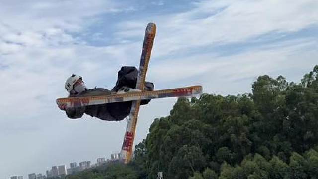 自由一旦满开 就收不回来了