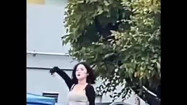还是大学生会  ​