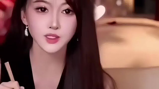 老黄家最近挺邪乎哈