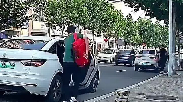 这也太巧了吧