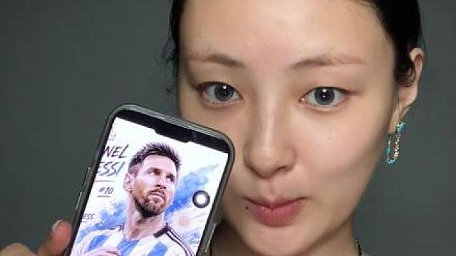 当美术生用潘帕斯蓝眸妆打开世界杯……