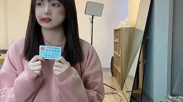 《轮椅：我招谁惹谁了》