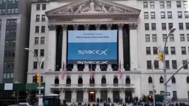 SpaceX正式登陆纳斯达克，马斯克远程敲钟