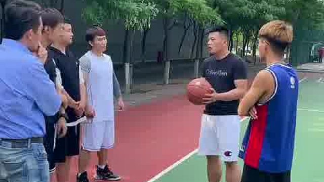复杂的是人不是球