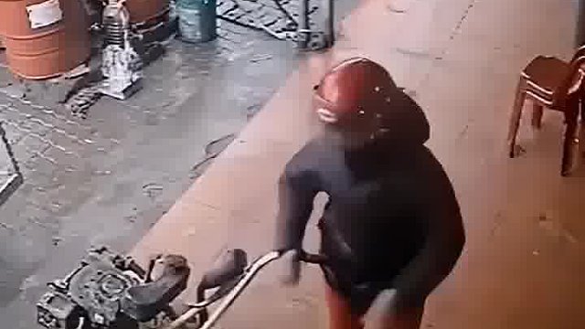 这手咋这么欠呢！