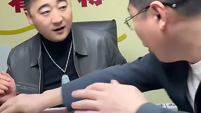 喝个水的功夫差点让他胡了！