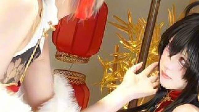 她们是女同事吗？