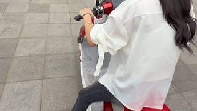 中介费不是应该中介出吗
