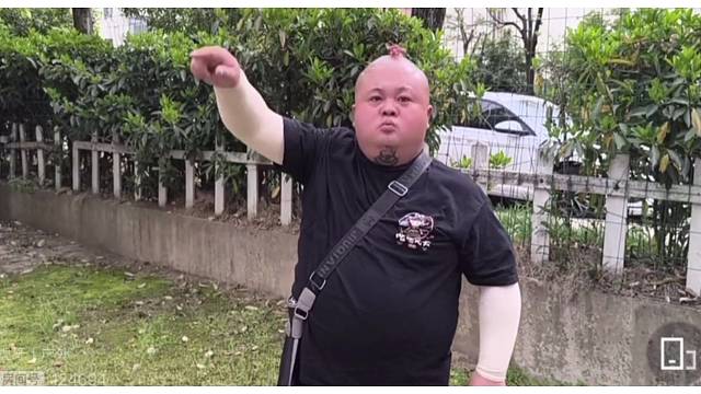金猪直播中突然大喊大叫