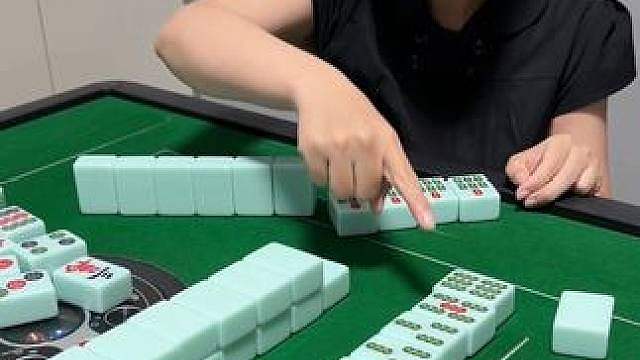 谁给你的勇气说胡不了？