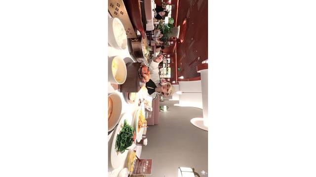 《吃遍上海滩》系列：主播梦鸽走访大宁久光中心的瑞俪泰·泰国料理，这家店是多次来了，味道确实不错#上海
