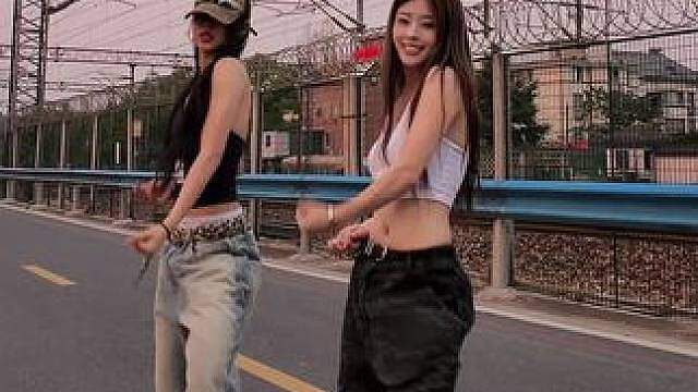 别看文案 看我