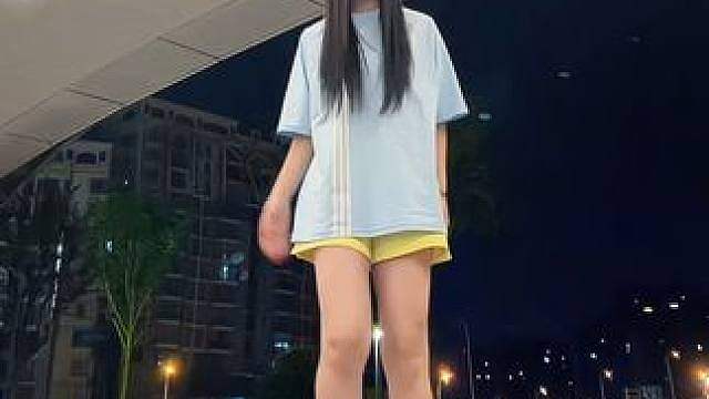 出门散步舞一曲