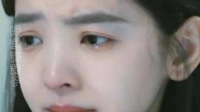 与自己的幸福，自己知道了，没必要告诉全世界，偏偏有人一直在盯着他们，真正幸福的时候，有的时候是来不及