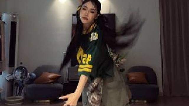 觉得生活还不够累的可以来跳跳这个舞（已被封面笑晕 #