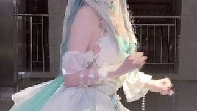 阳光快乐小流萤