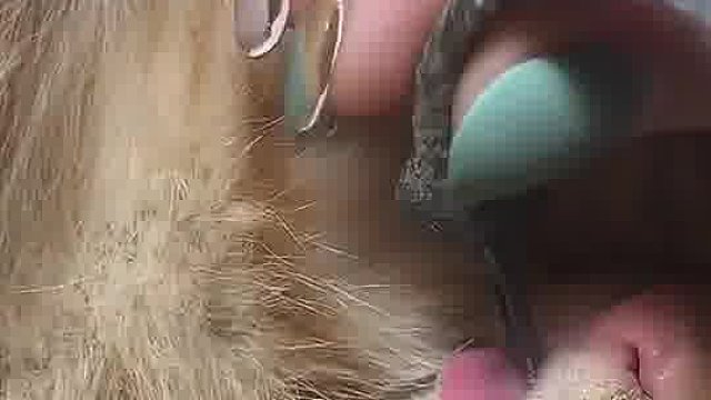 哎呀，谁的小宝贝啊？睡得这么香，粉粉的小嘴巴，粉粉的小舌头，好可爱啊！