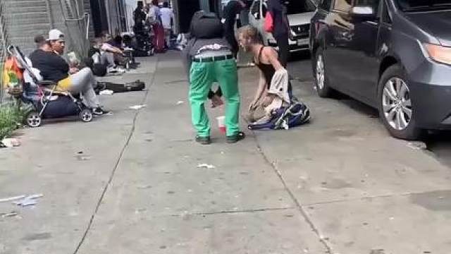 街上越来越多了