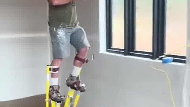 脚上装一对这个，确实方便了不少