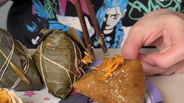 今天尝试粽子的新吃法，超级好吃，推荐你们也试试