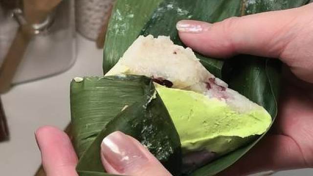 减脂期也想吃粽子？一款健康的低糖粽，芋泥乳酪双色粽，谁不爱！马上端午了，你们包粽子了吗