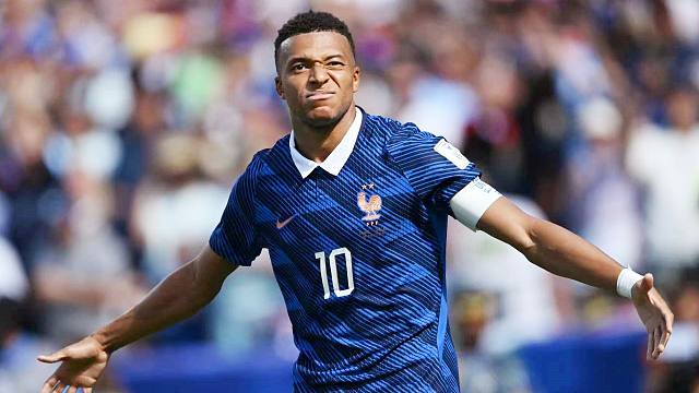 开门红！法国3-1塞内加尔：姆巴佩双响成法国队史射手王，世界杯进球数超梅西升第3