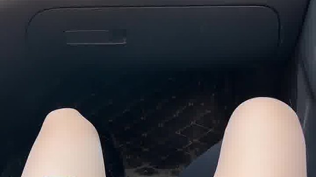 女生第一次坐男朋友车vs现在 有没有一样的