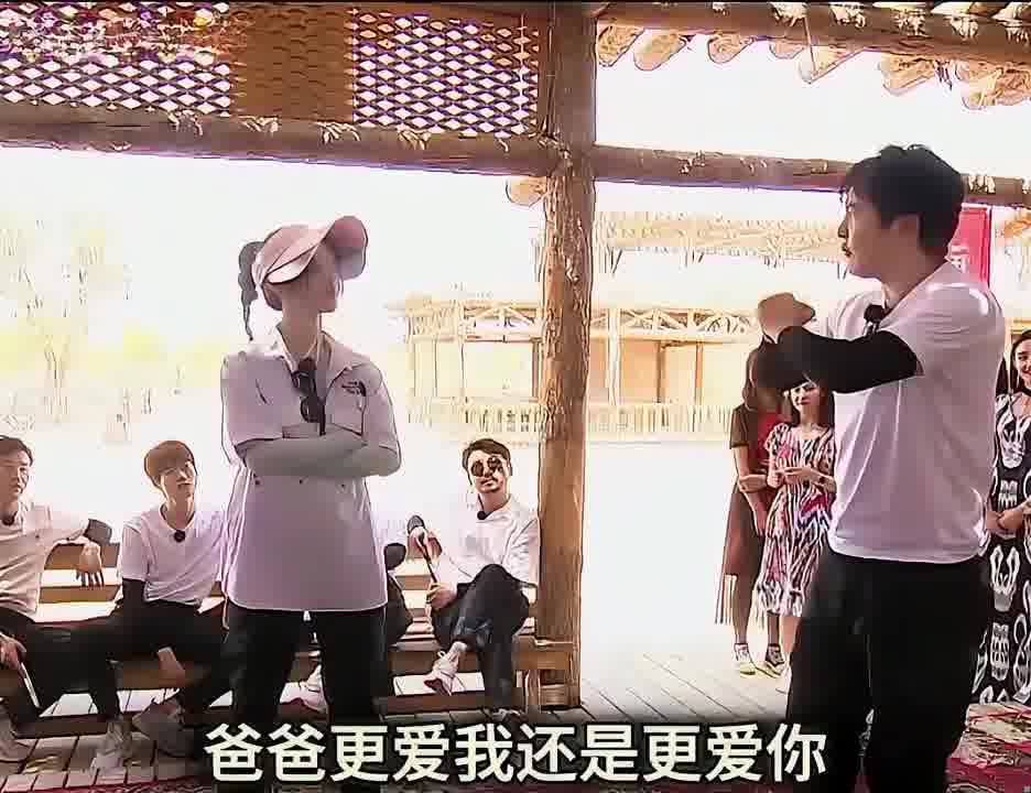 杨超越被套路，雷佳音：老郭你是啥便宜都想占啊…
