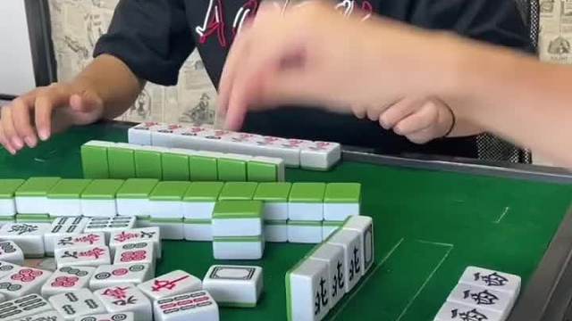 我怎么可能会胡小牌