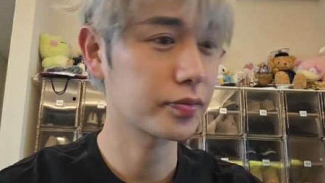 童哥运动会回来后看出来是真的累了，睡了三十多个小时