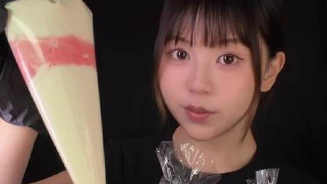 世界杯不同国家奶油吃法挑战！