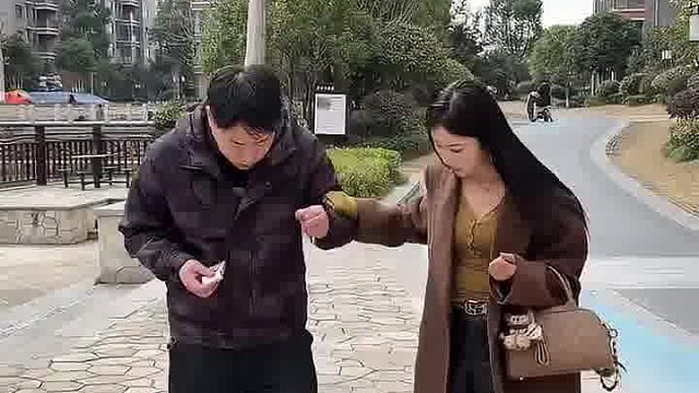 妻子无意间这个动作，让我一点尊严都没有