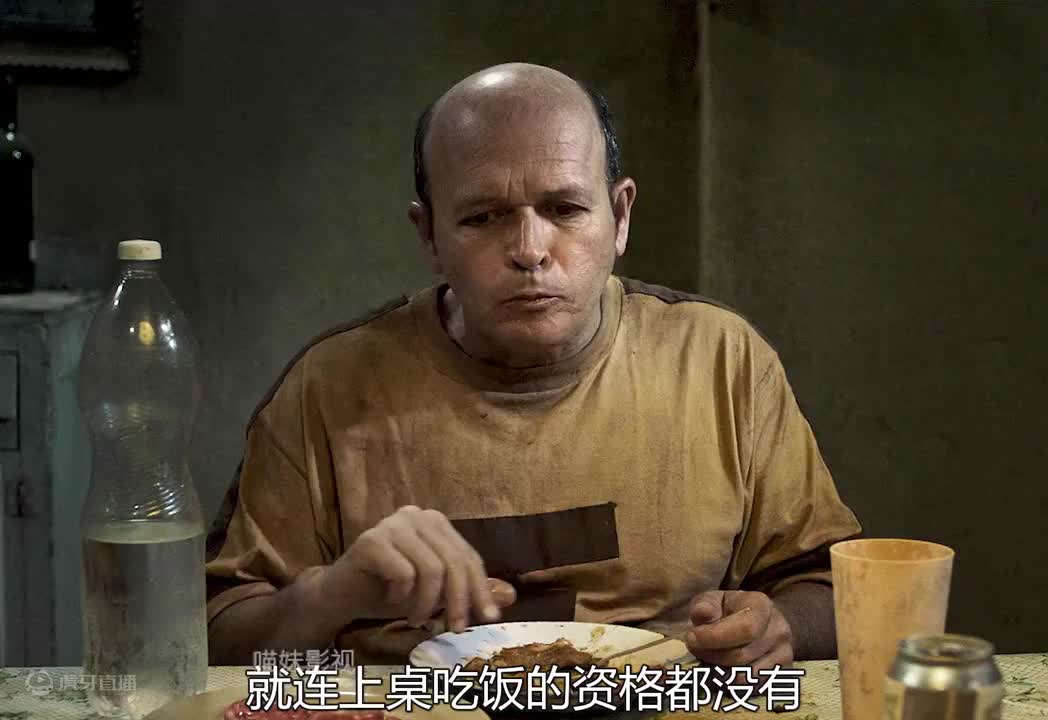 女人被囚禁二十年，丈夫的手段太残忍