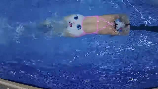 游泳的时候一定要注意姿势动作