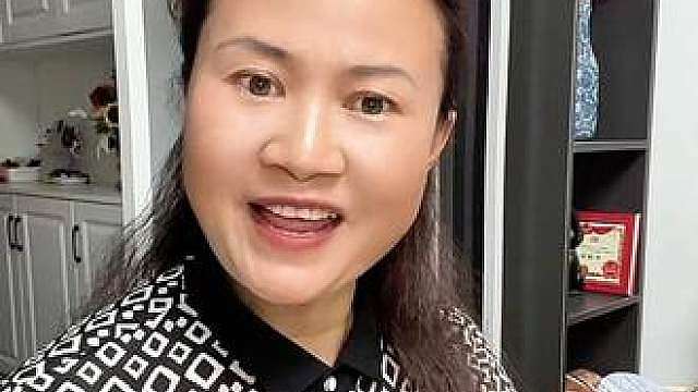 正逢端午遇中考，粽叶飘香伴少年提笔，愿所有考生不负韶华，一举高"粽"！旗开得胜…