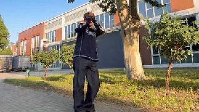 跟着我的舞步把黑心兼职踢走