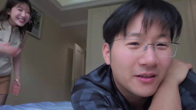 在家就这么玩，能不恩爱吗？