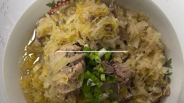排骨炖酸菜