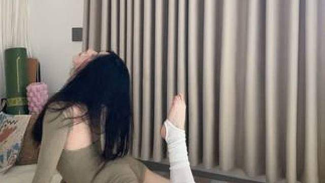 隙间洒落的阳光