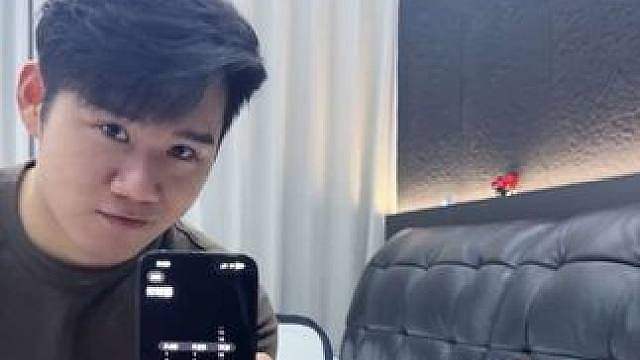 女朋友惹你生气就挠痒惩罚她